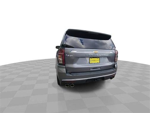 2022 Chevrolet Suburban High Country