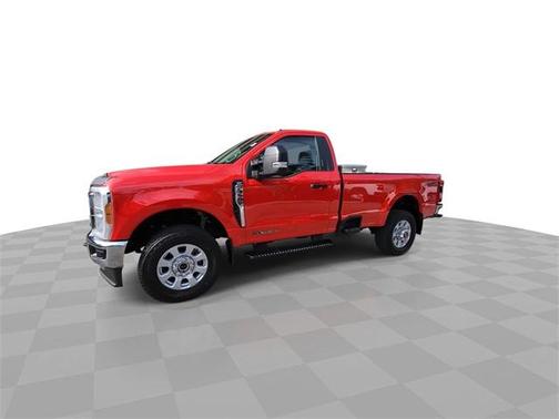 2023 Ford F-350 XLT