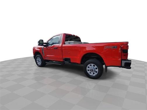 2023 Ford F-350 XLT