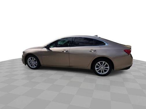 Sandy Ridge Metallic 2018 Chevrolet Malibu LT