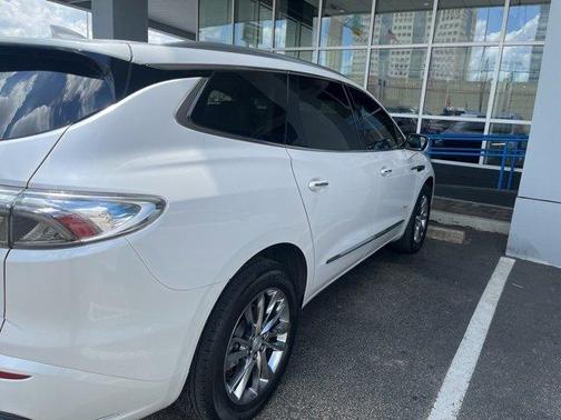 2022 Buick Enclave Avenir