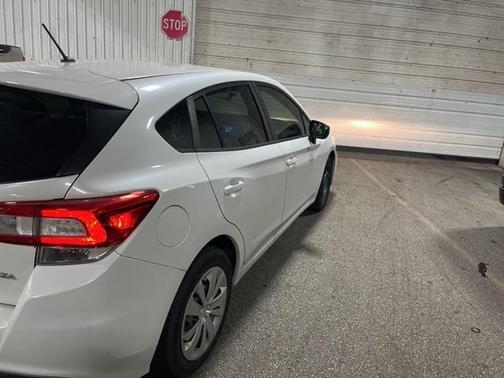 2019 Subaru Impreza 2.0i