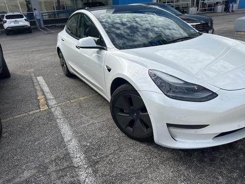 2021 Tesla Model 3 Standard Range Plus