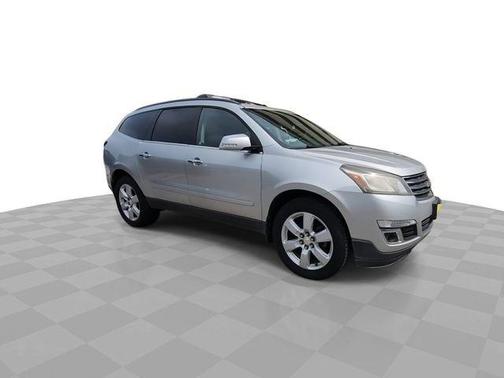 Silver Ice Metallic 2016 Chevrolet Traverse 1LT