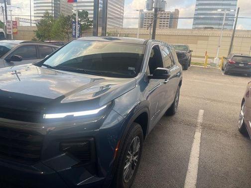Lakeshore Blue Metallic 2024 Chevrolet Traverse LS