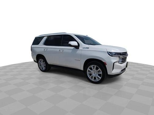 Iridescent Pearl Tricoat 2023 Chevrolet Tahoe High Country
