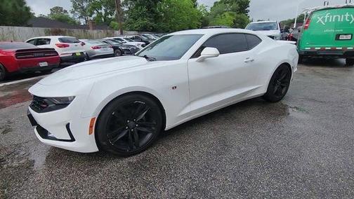 Summit White 2019 Chevrolet Camaro 2LT