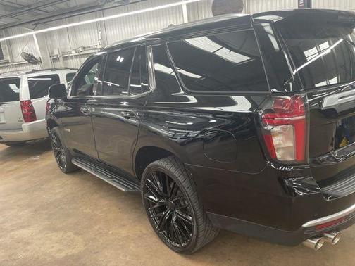 Black 2022 Chevrolet Tahoe High Country