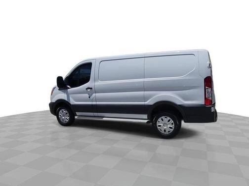 Oxford White 2022 Ford Transit-250 Base