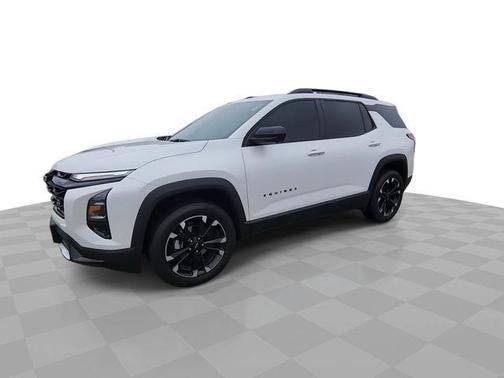 Iridescent Pearl Tricoat 2025 Chevrolet Equinox RS