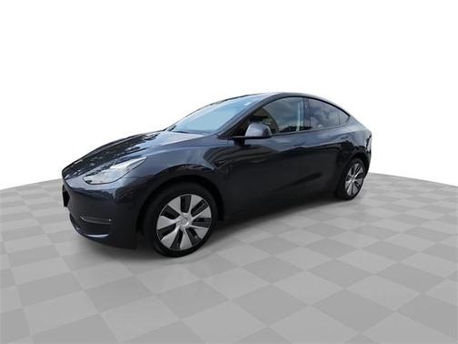 2024 Tesla Model Y Long Range