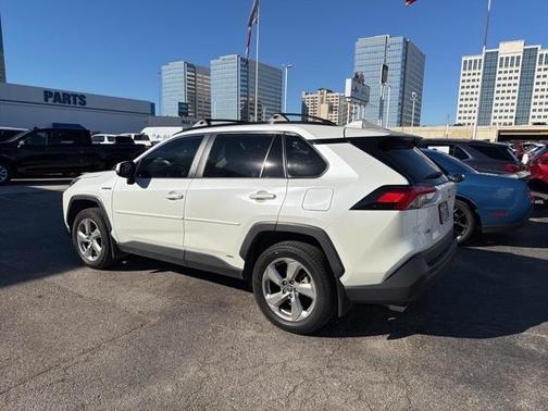 2021 Toyota RAV4 Hybrid XLE Premium