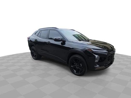 Mosaic Black Metallic 2025 Chevrolet Trax ACTIV