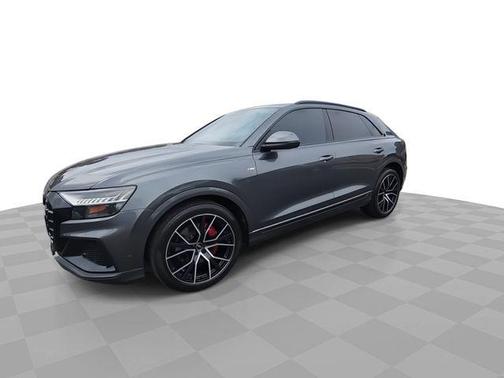 Daytona Gray Pearl Effect 2021 Audi Q8 55 Prestige