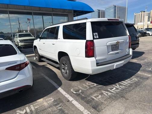2017 Chevrolet Suburban LT