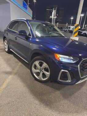 2022 Audi Q5 45 S line quattro Premium