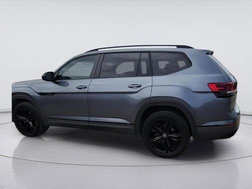 Platinum Gray Metallic 2023 Volkswagen Atlas 3.6 V6 SEL R-Line Black