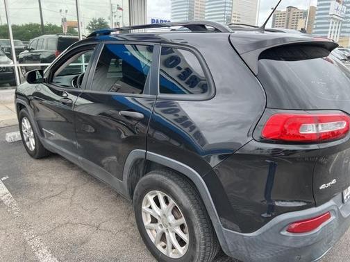 2015 Jeep Cherokee Sport
