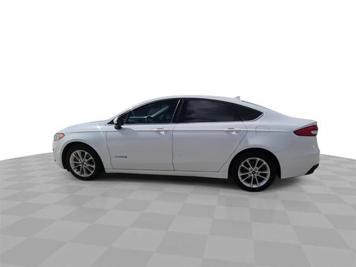 Oxford White 2019 Ford Fusion Hybrid SE