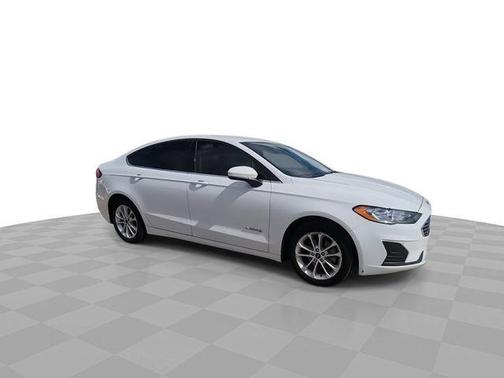 Oxford White 2019 Ford Fusion Hybrid SE
