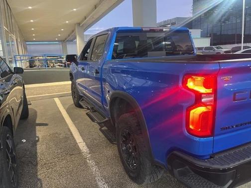 2025 Chevrolet Silverado 1500 ZR2