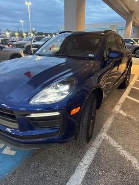2023 Porsche Macan T