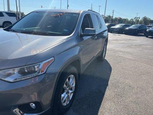 2020 Chevrolet Traverse LT Leather