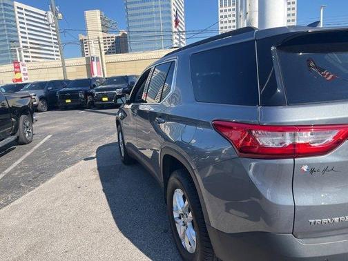 2020 Chevrolet Traverse LT Leather