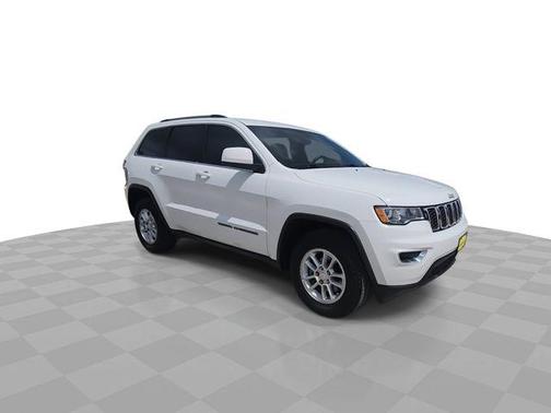 Bright White Clearcoat 2018 Jeep Grand Cherokee Laredo E