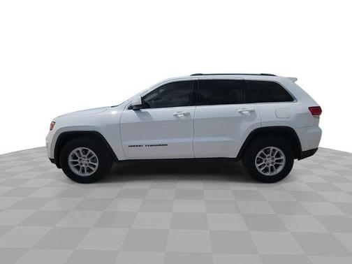 Bright White Clearcoat 2018 Jeep Grand Cherokee Laredo E
