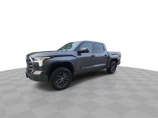 2022 Toyota Tundra Hybrid Platinum