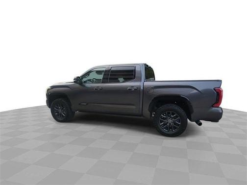 2022 Toyota Tundra Hybrid Platinum