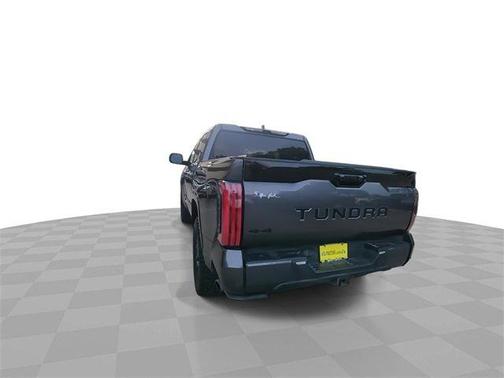 2022 Toyota Tundra Hybrid Platinum