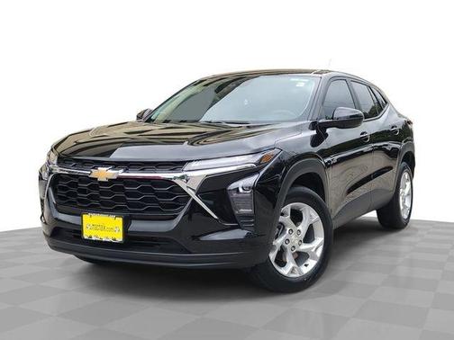 Mosaic Black Metallic 2024 Chevrolet Trax LS
