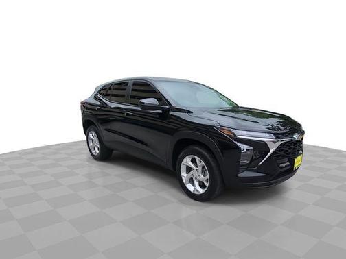 Mosaic Black Metallic 2024 Chevrolet Trax LS