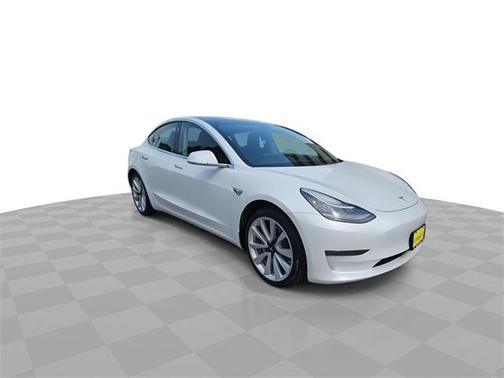 2020 Tesla Model 3 Standard Range Plus