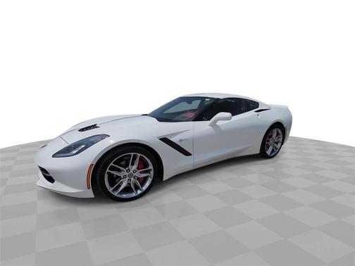 Arctic White 2018 Chevrolet Corvette Stingray