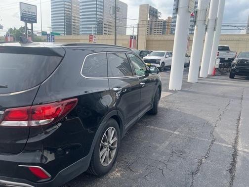 2017 Hyundai SANTA FE SE