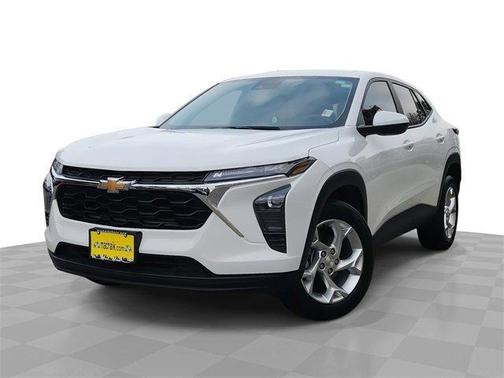 2025 Chevrolet Trax LS