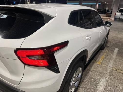 2025 Chevrolet Trax LS