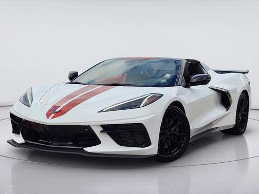 Arctic White 2025 Chevrolet Corvette Stingray w/3LT