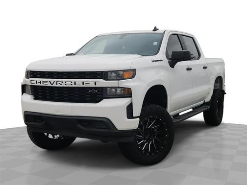 White 2019 Chevrolet Silverado 1500 Custom