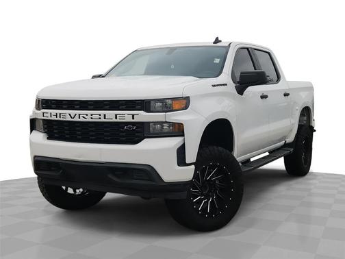 White 2019 Chevrolet Silverado 1500 Custom