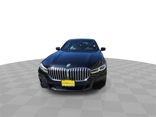2022 BMW 740 i xDrive