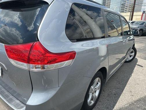 2011 Toyota Sienna Base