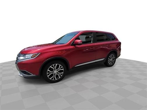 2016 Mitsubishi Outlander SE