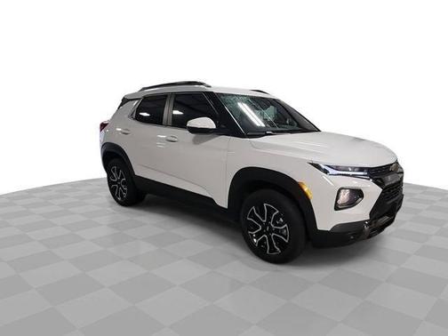 Summit White 2023 Chevrolet Trailblazer ACTIV