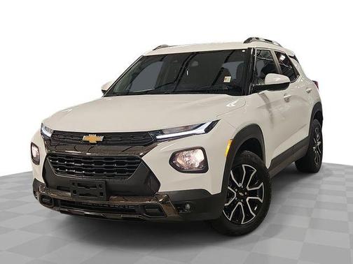 Summit White 2023 Chevrolet Trailblazer ACTIV