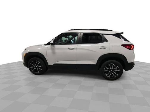 Summit White 2023 Chevrolet Trailblazer ACTIV