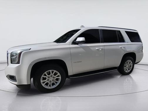 White Frost Tri-Coat 2018 GMC Yukon SLT